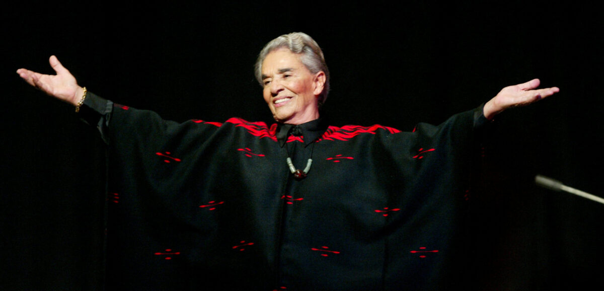 Foto de Chavela Vargas durante concierto en Guadalajara