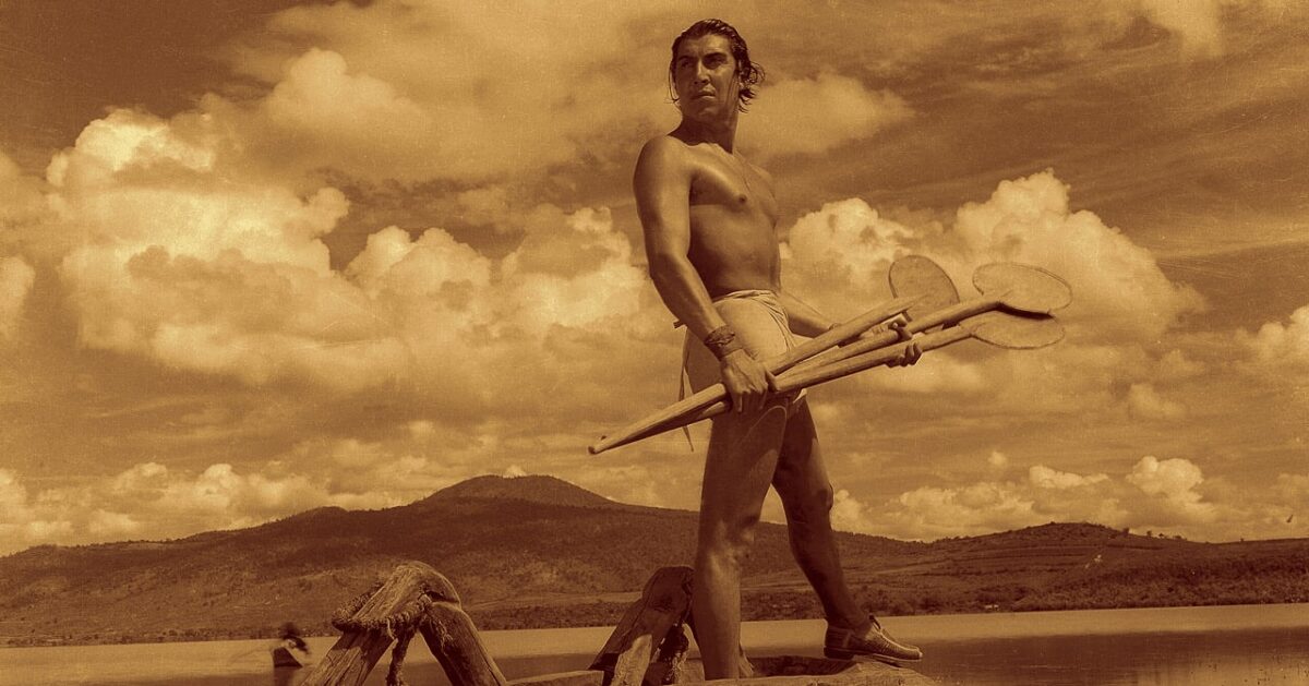 indio-fernandez-modelo-de-la-legendaria-estatua-del-oscar-estatuilla-mexicano