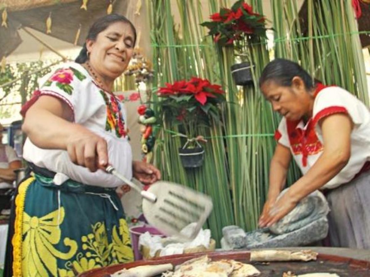 Mujeres Purépecha, detrás del nombramiento de la comida mexicana como  patrimonio mundial - Más de México