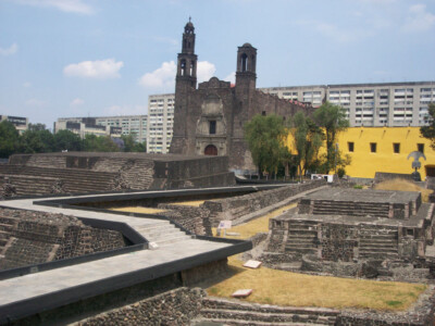 iglesias construidas sobre templos prehispanicos