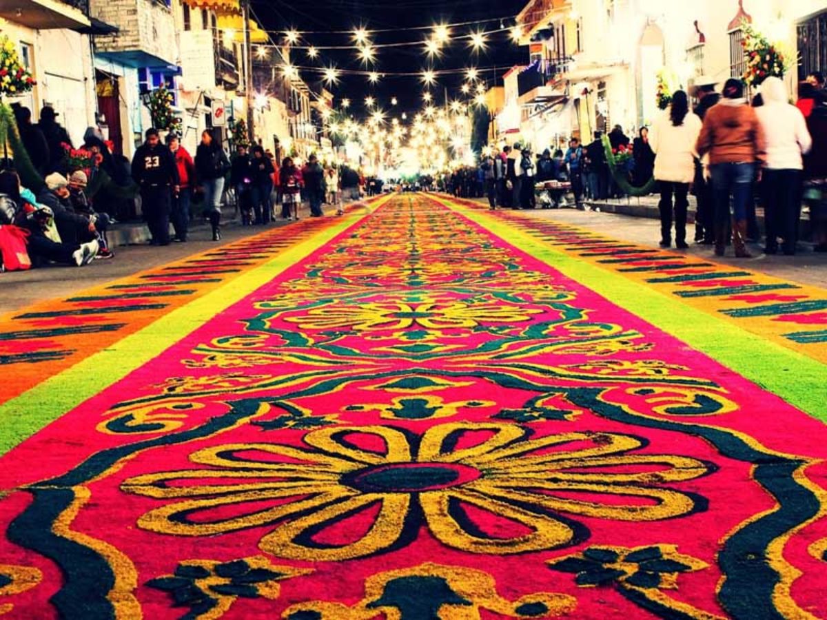 La Noche que nadie duerme: una fiesta muy colorida que se apropia de la calle y la oscuridad (FOTOGALERÍA) - Más de México La Noche que nadie duerme: una fiesta muy colorida que se apropia de la calle y la oscuridad (FOTOGALERÍA) - Más de México